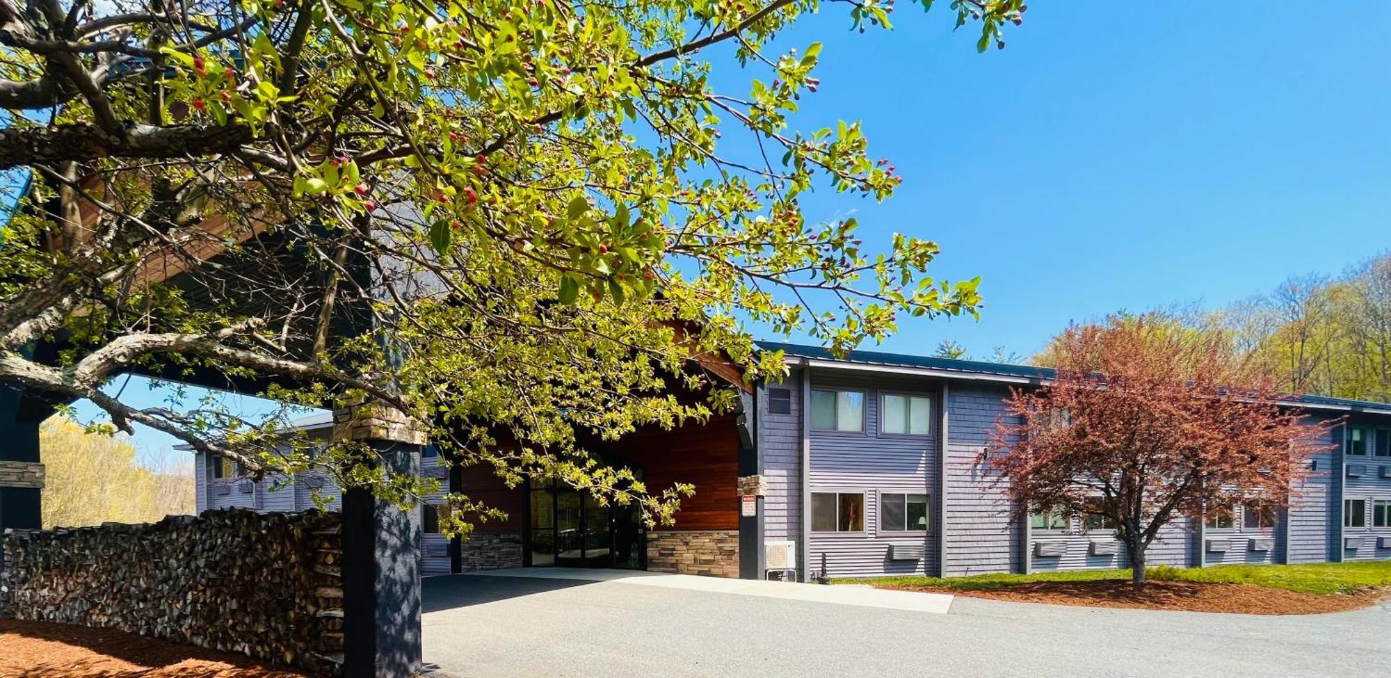 A Hotel Inn Sunapee 마운트서나피 외부 사진